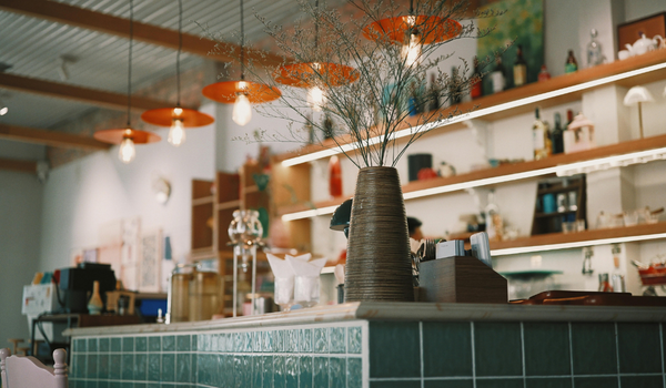 こじゃれたカフェ